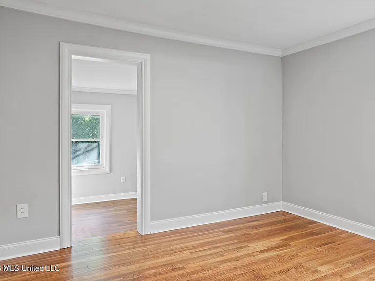 1112 Meadowbrook Rd — Photo 19