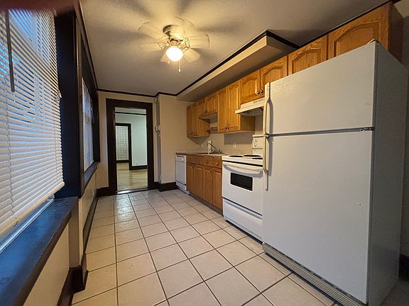 2nd image of 245 Brunswick St #0