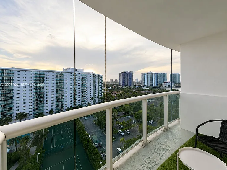 19370 Collins Ave #1410 — Photo 11
