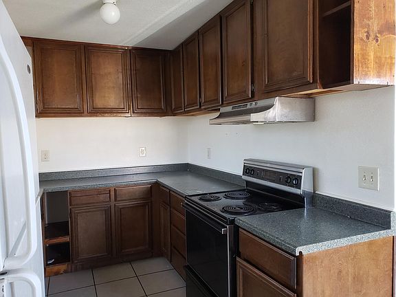 3rd image of 3346 W Harmont Dr