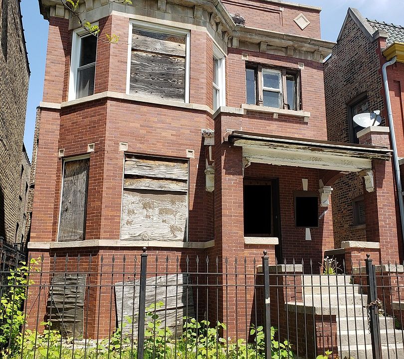 2nd image of 1520 W Garfield Blvd