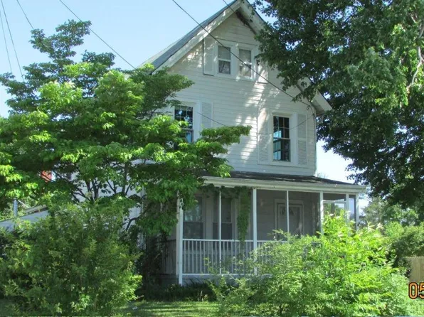 5126 Navahoe St, College Park, MD 20740