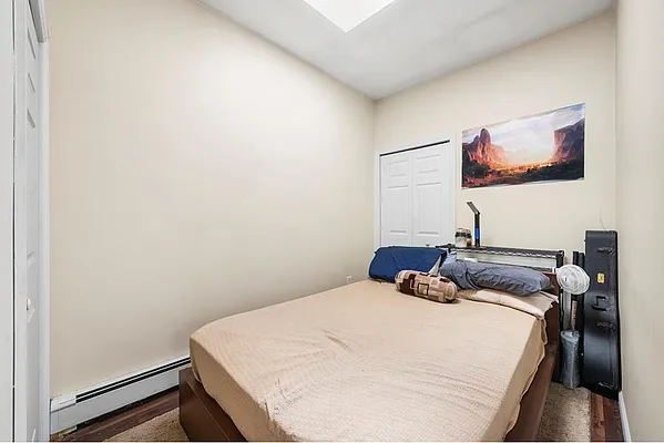 Sold by Douglas Elliman | media 19