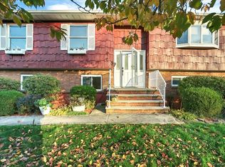 24 Govan Dr, Stony Pt, NY 10980