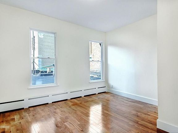 5th image of 801 Manhattan Ave #2