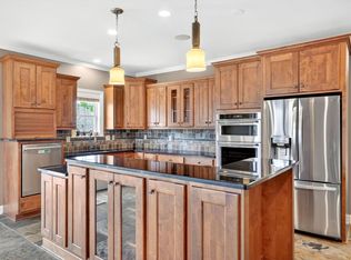4701 Thornbrook Rdg, Columbia, MO 65203