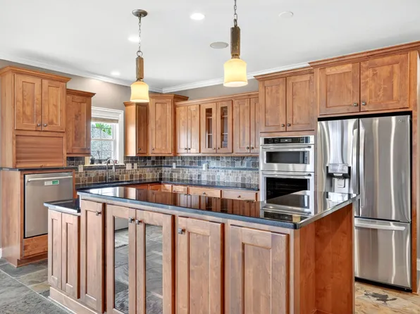 4701 Thornbrook Rdg, Columbia, MO 65203