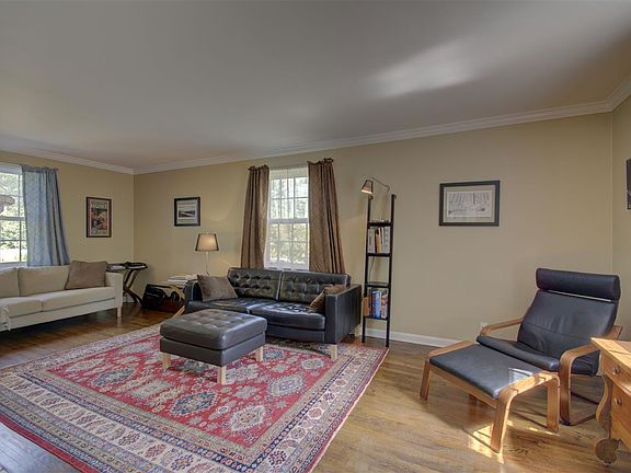 4th image of 1155 Morgan Ct