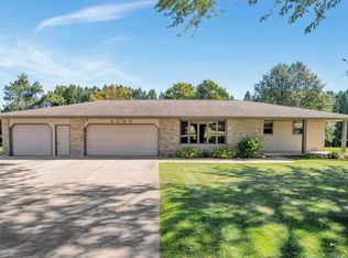4008 Linden Ln, Green Bay, WI 54313