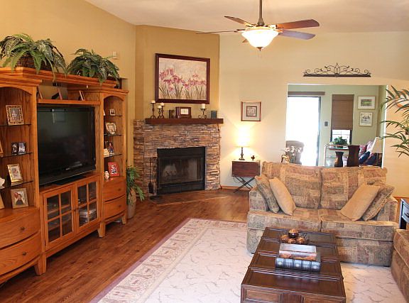2nd image of 2637 Greenhaven