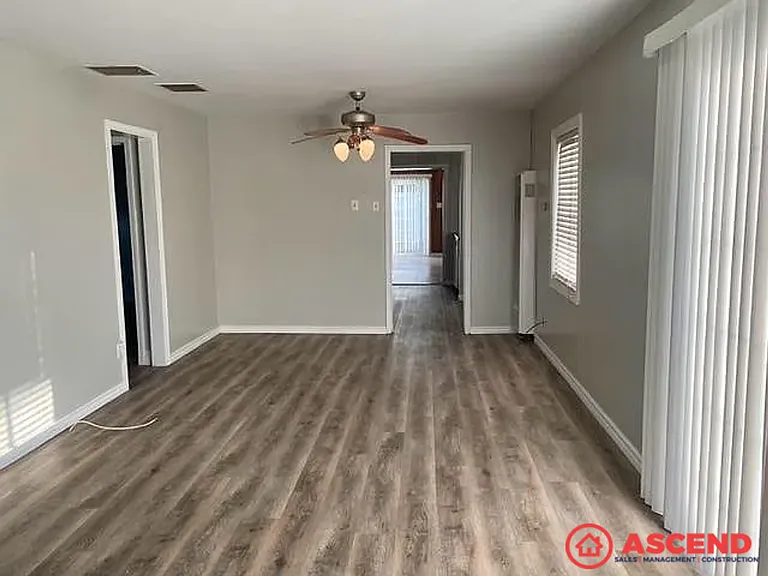229 Philippine St — Photo 3