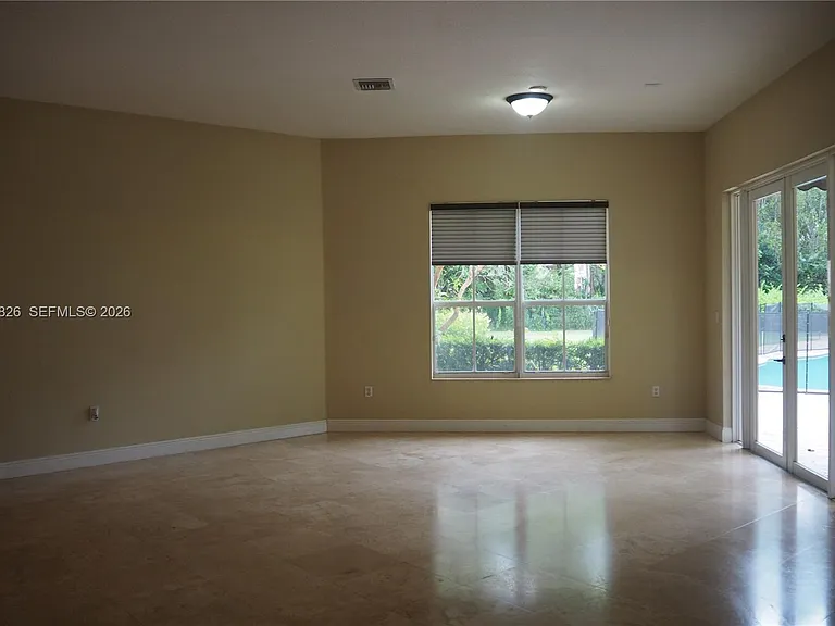 2750 Jockey Cir E — Photo 39