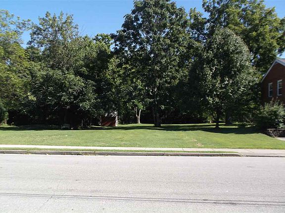 3rd image of 51 W 28th St