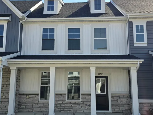 11725 Kentucky St, Crown Point, IN 46307