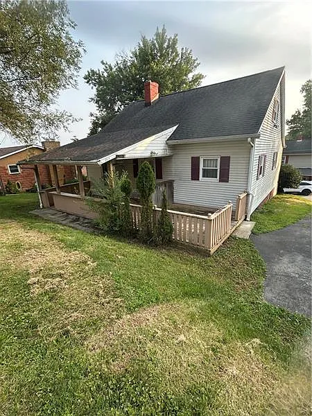 258 Cherry Ave