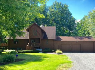 1408 Wilson Sharpsville Rd, Cortland, OH 44410