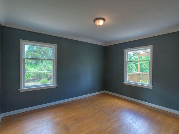 4th image of 11540 40th Ave S