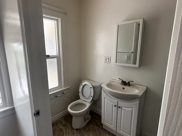 2903 Van Buren Pl #4 — Photo 6
