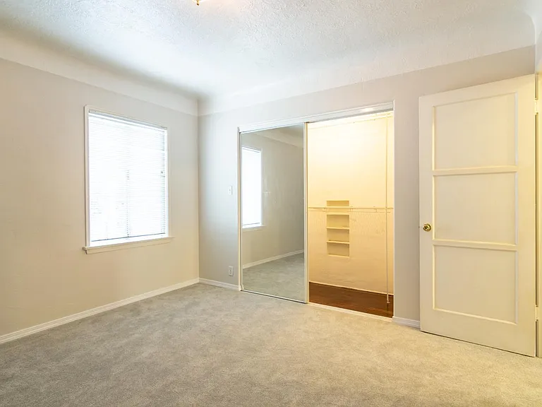 524 Linden Ave — Photo 30