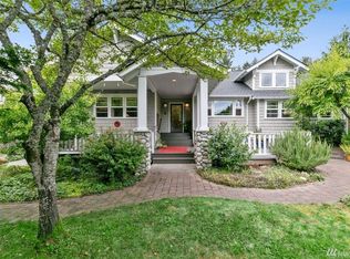 651 Al Dorsey Ln NW, Bainbridge Island, WA 98110
