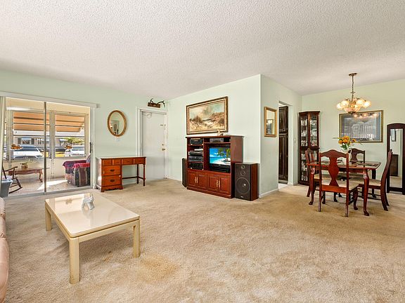 5th image of 113 Lakes End Drive #D