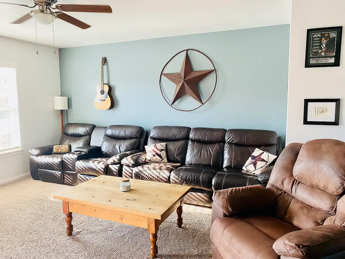6402 Underwood Way — Photo 4