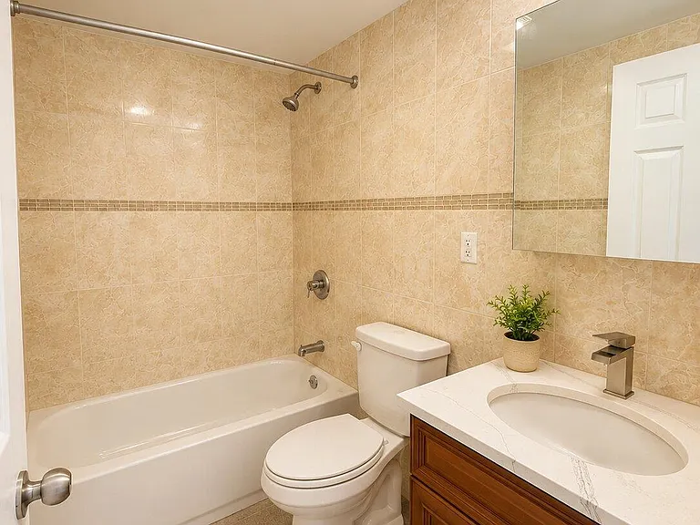 42 Three College Point Blvd #3F — Photo 4