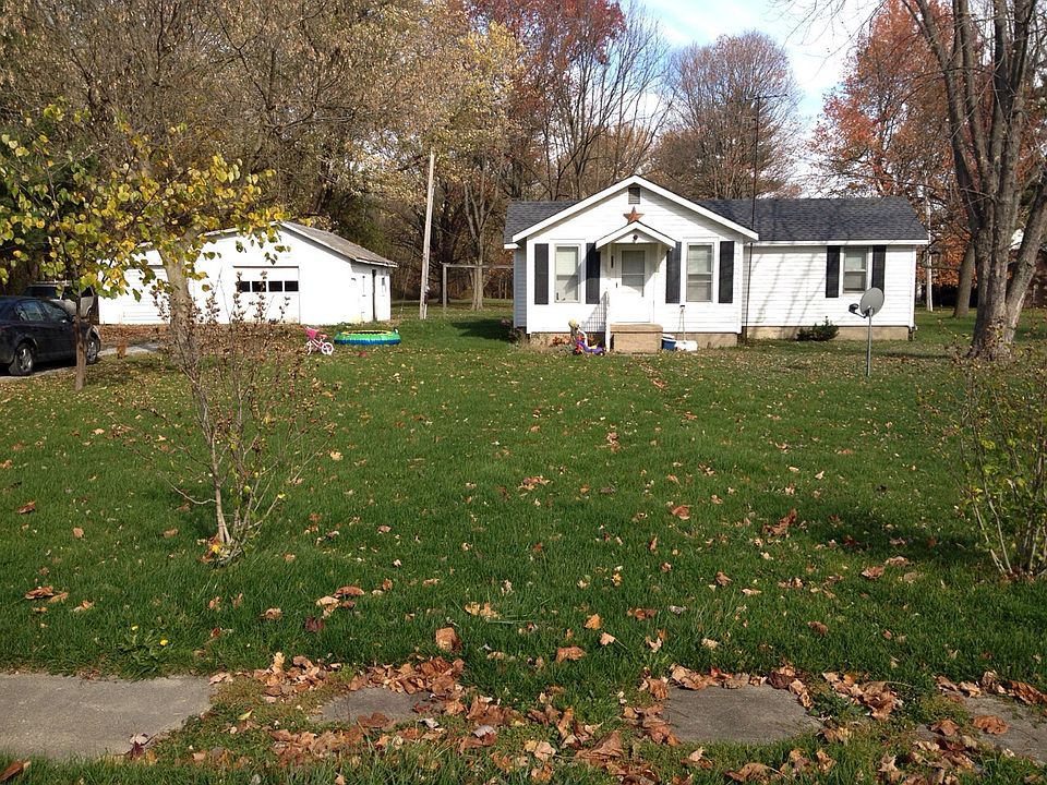 1st image of 322 Adams Dr