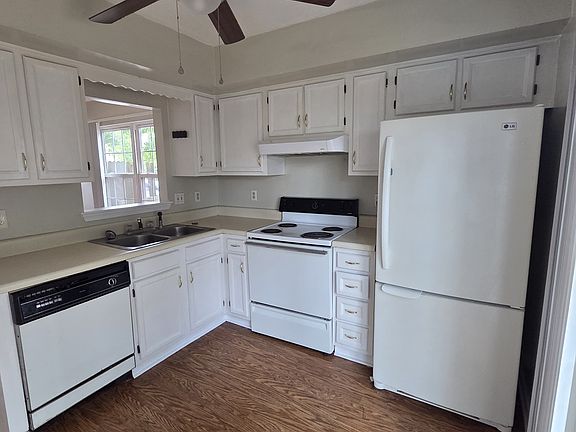 5th image of 463 Wrenn Cir