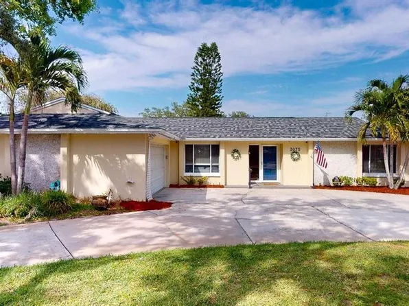 3075 Rosery Rd NE, Largo, FL 33771