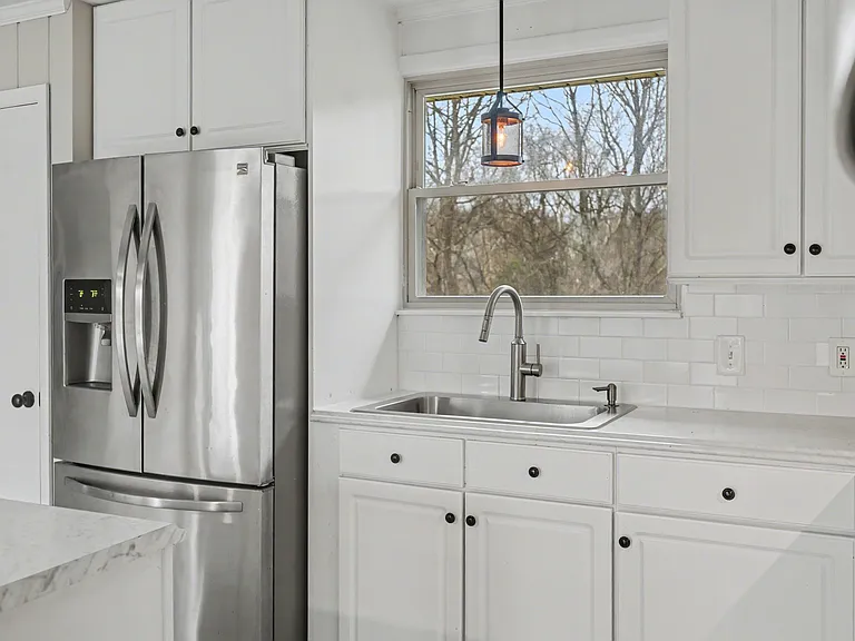 121 Jacksonian Dr — Photo 8