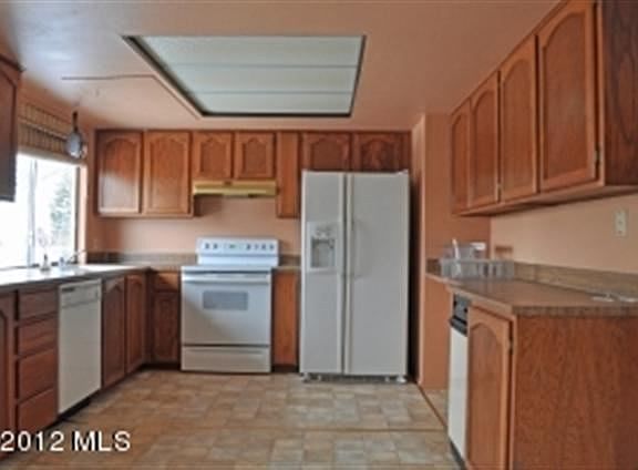 3rd image of 1304 Bel Air Dr