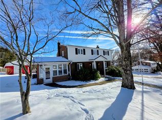 11 Franconia Dr, Greensburg, PA 15601