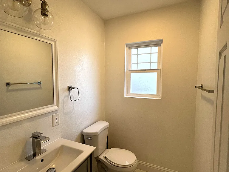 871 Arlington Ave #1 — Photo 16