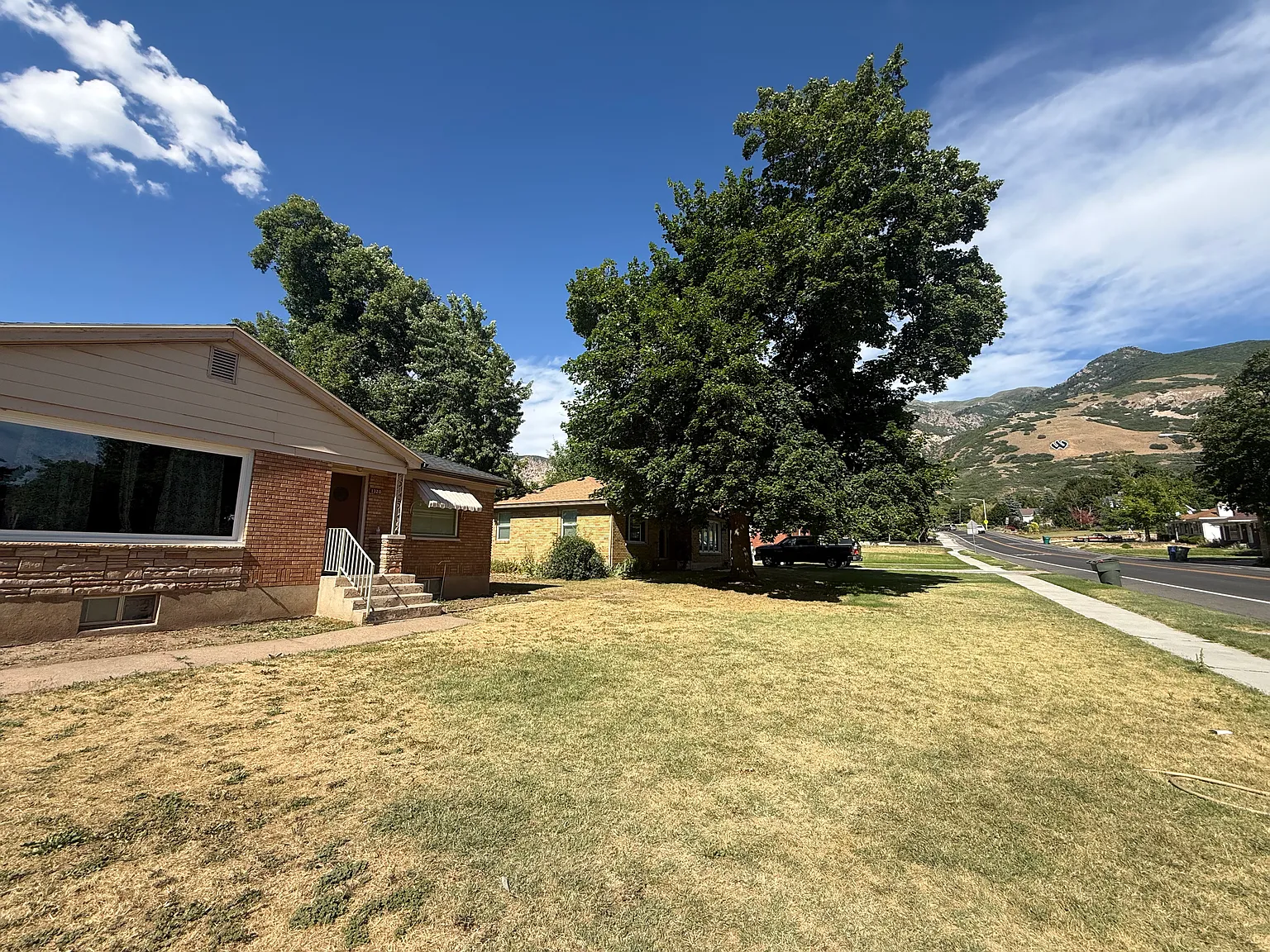 2 bed, 1100 sqft, $1,500 — Photo 2
