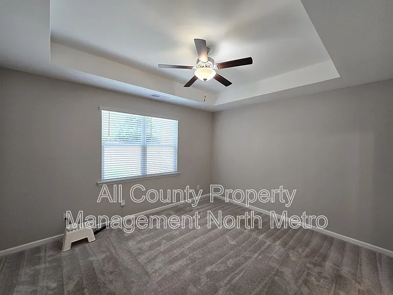 490 Tall Pines Ter — Photo 10