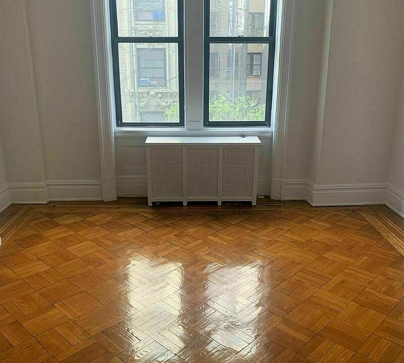 2nd image of 220 W 98th St APT 4L
