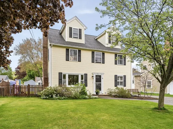 6 Donald St, Lexington, MA 02420