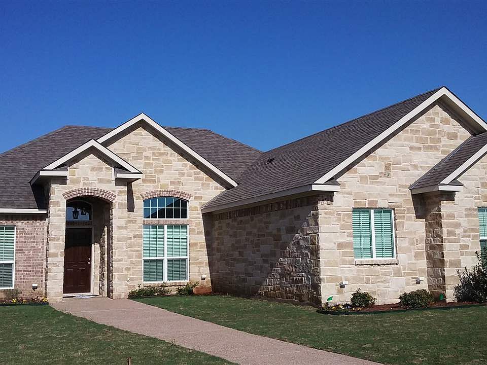 1st image of 1021 Princess Diana Dr