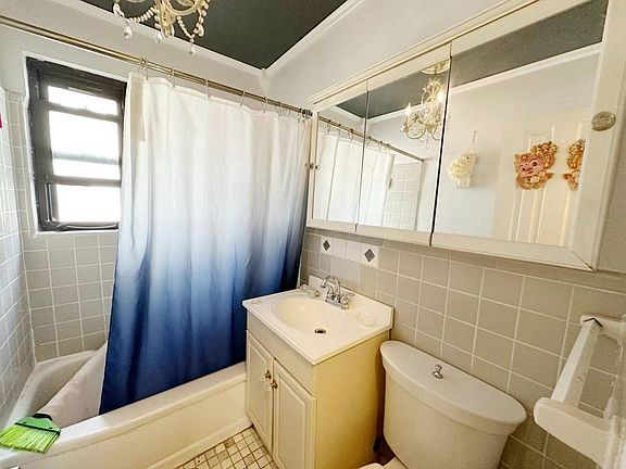 3rd image of 136XX Jewel Ave Floor 2