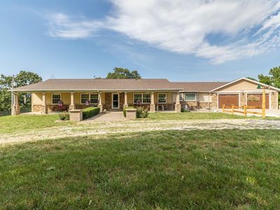 32600 Odessa Dr, Lebanon, MO, 65536