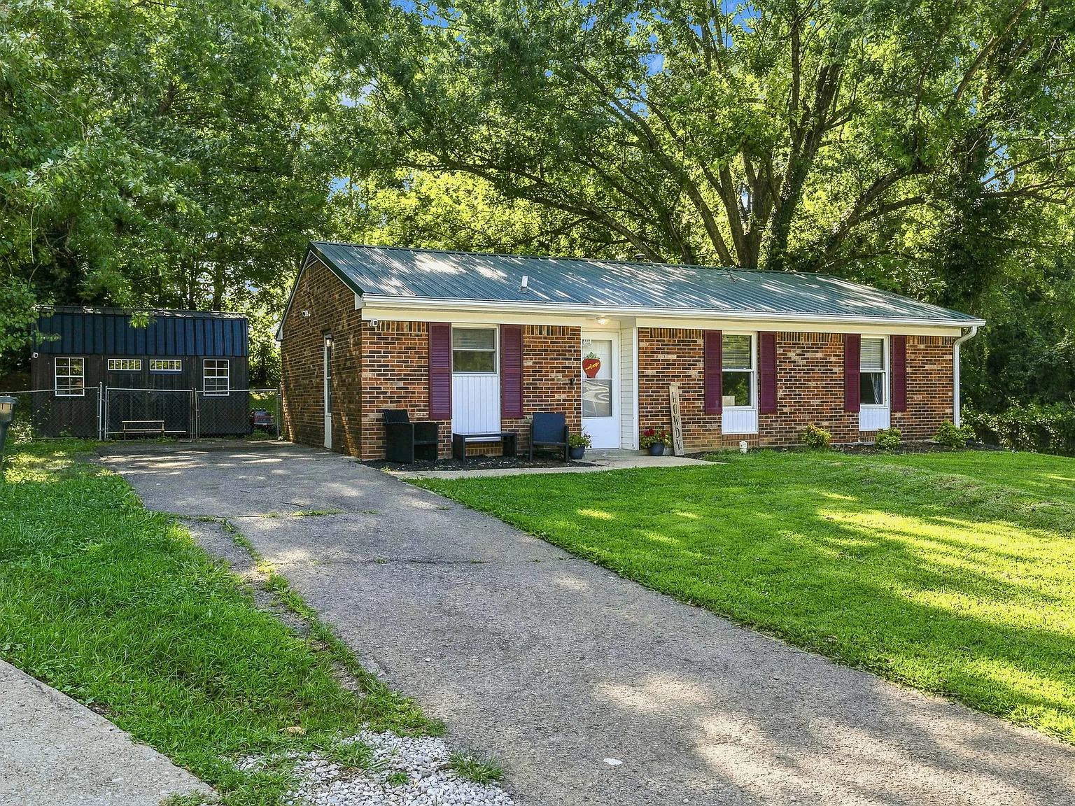 3 bed, 1025 sqft, $1,600 — Photo 4