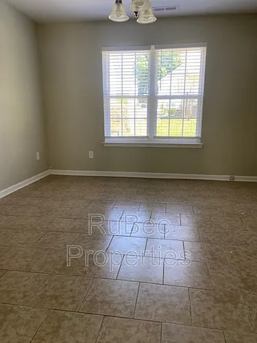 5176 Brooktree Dr Photo 1