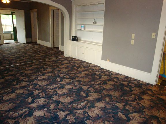 5th image of 2704 Avenue G