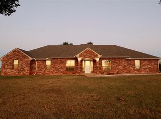 104278 S Homestead Dr, McLoud, OK 74851