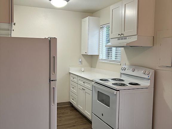 5th image of 1208 Linn Ave #M40