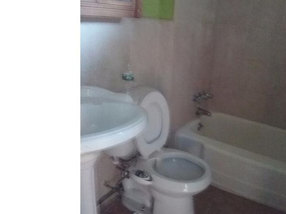 5th image of 6355 Elmwood Ave