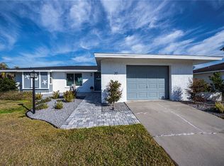 30 Oakland Hills Pl, Rotonda West, FL 33947