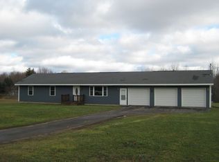 14 Rathburn Rd, Fulton, NY 13069