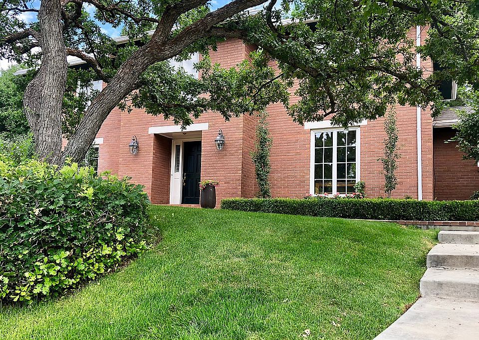 1st image of 1475 E Penrose Dr
